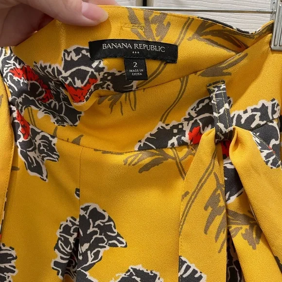 Banana Republic yellow spring floral patterned midi skirt - flowy - Picture 2 of 2